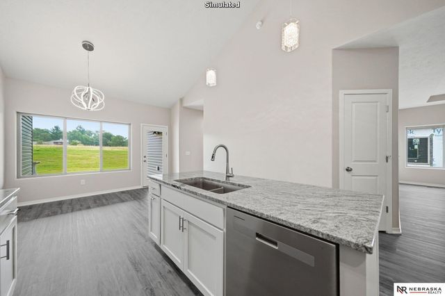 8812 S 47th Street, Lincoln, NE 68516