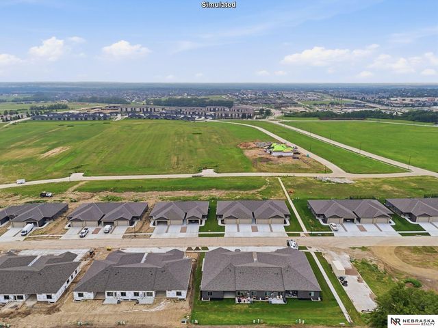 8812 S 47th Street, Lincoln, NE 68516