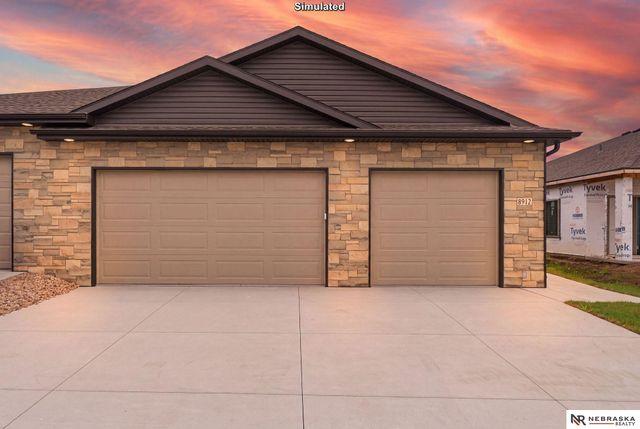 8812 S 47th Street, Lincoln, NE 68516