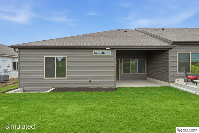 8812 S 47th Street, Lincoln, NE 68516