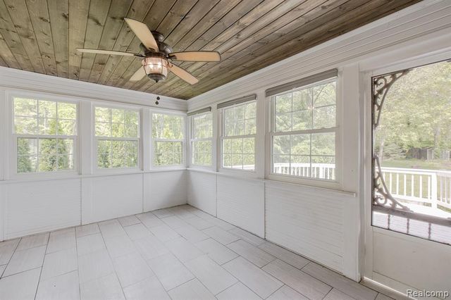 5020 Whitlow Court, Commerce Twp, MI 48382
