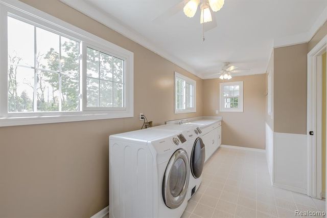 5020 Whitlow Court, Commerce Twp, MI 48382