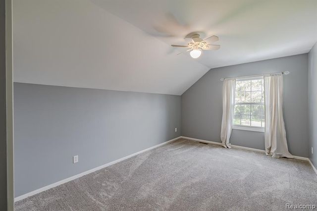 5020 Whitlow Court, Commerce Twp, MI 48382
