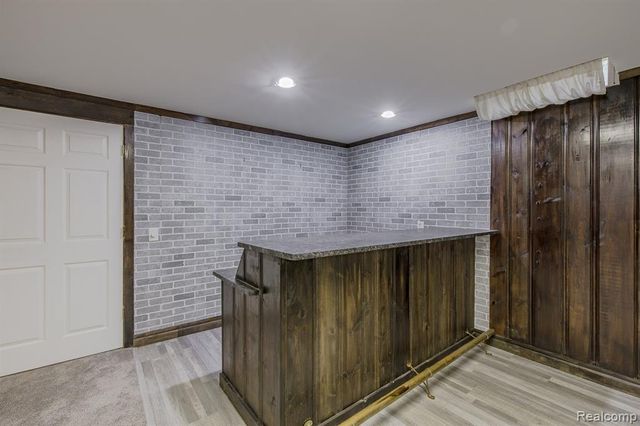 5020 Whitlow Court, Commerce Twp, MI 48382