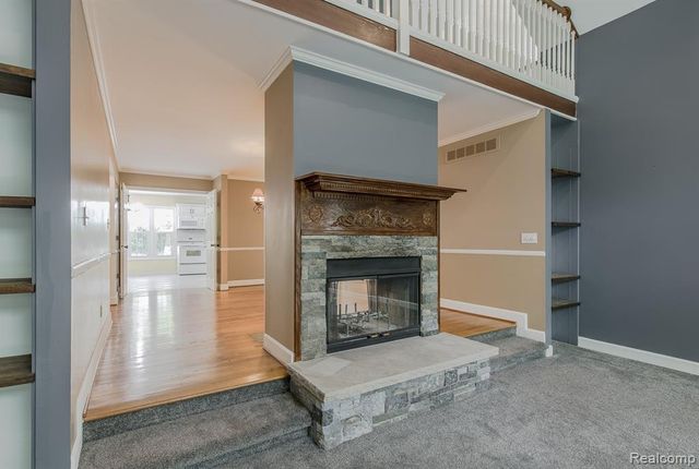 5020 Whitlow Court, Commerce Twp, MI 48382