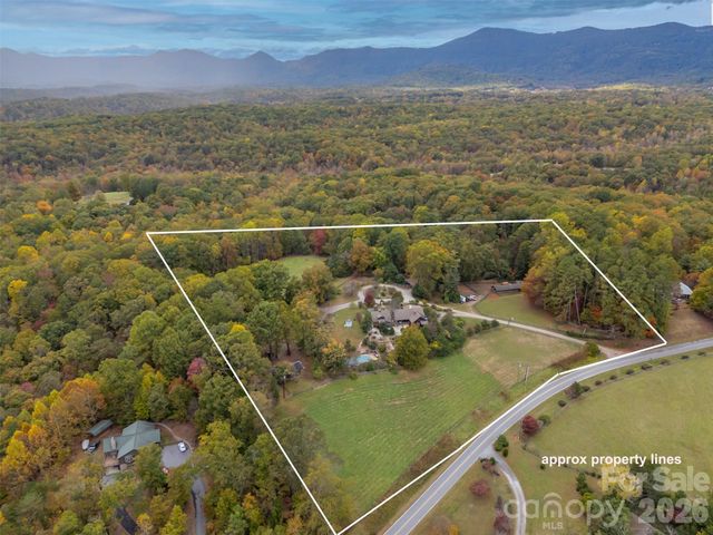 936 Golden Road, Tryon, NC 28782