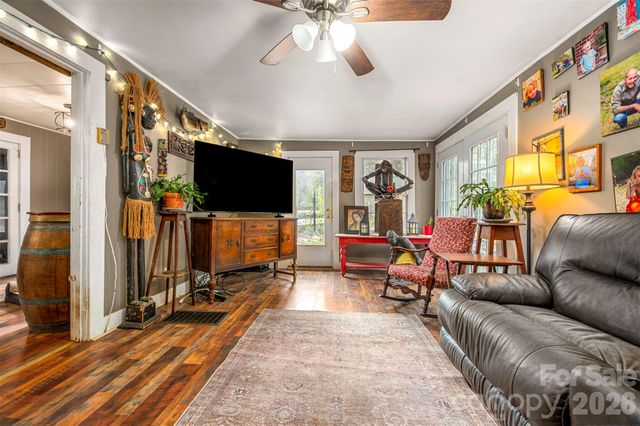 936 Golden Road, Tryon, NC 28782