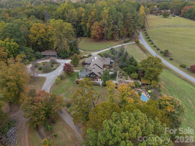 936 Golden Road, Tryon, NC 28782