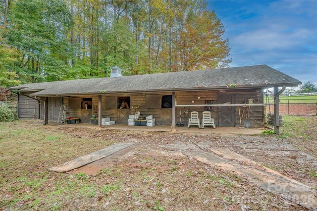 936 Golden Road, Tryon, NC 28782