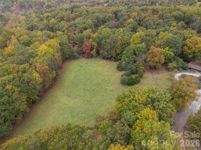 936 Golden Road, Tryon, NC 28782