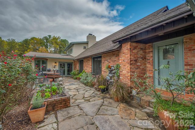 936 Golden Road, Tryon, NC 28782