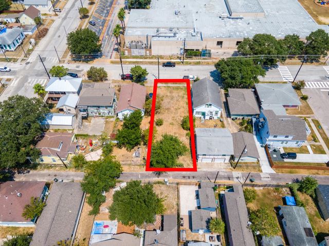 3615 Avenue N, Galveston, TX 77550
