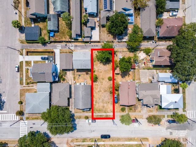 3615 Avenue N, Galveston, TX 77550