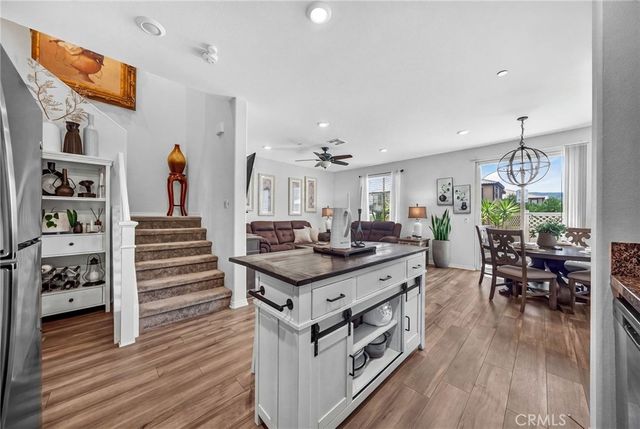 41978 Retsina Street 1601, Murrieta, CA 92562