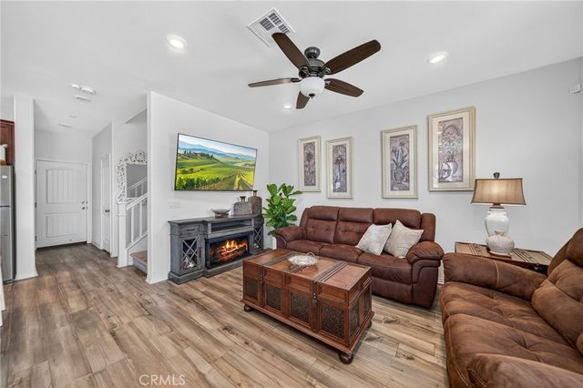 41978 Retsina Street 1601, Murrieta, CA 92562