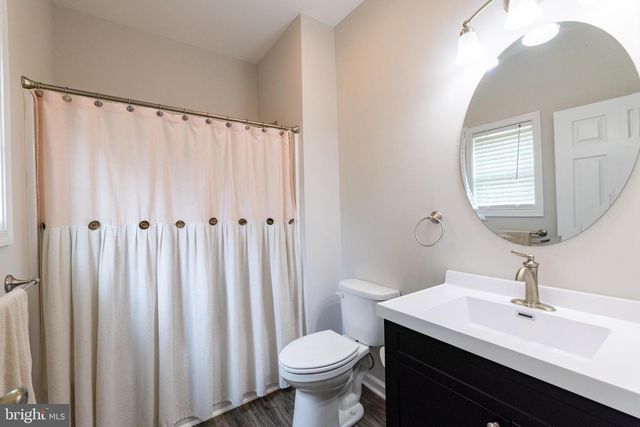 33 SINKER DR, Inwood, WV 25428