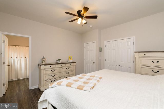 33 SINKER DR, Inwood, WV 25428