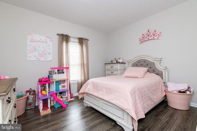 33 SINKER DR, Inwood, WV 25428