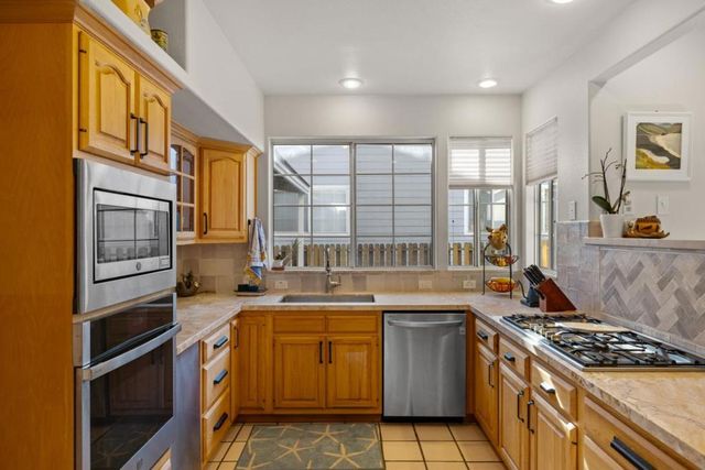 521 Hannon Avenue, Monterey, CA 93940