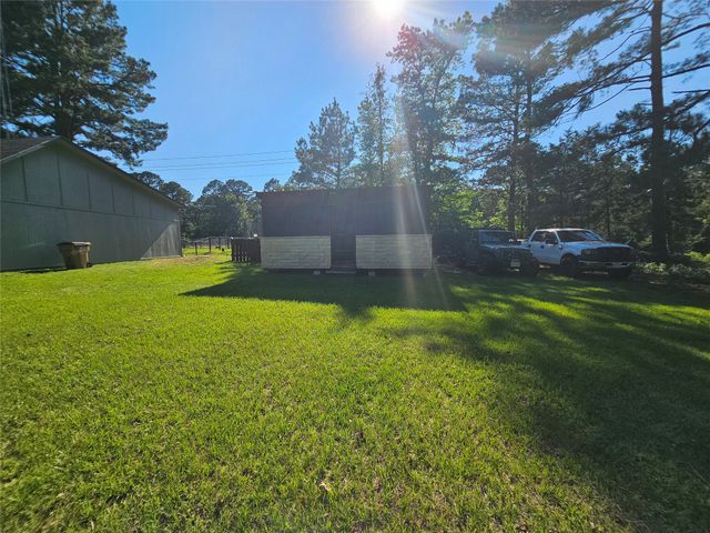 411 Green Meadow Trail, Holly Lake Ranch, TX 75765