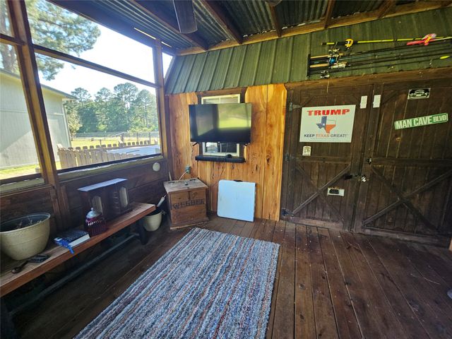 411 Green Meadow Trail, Holly Lake Ranch, TX 75765