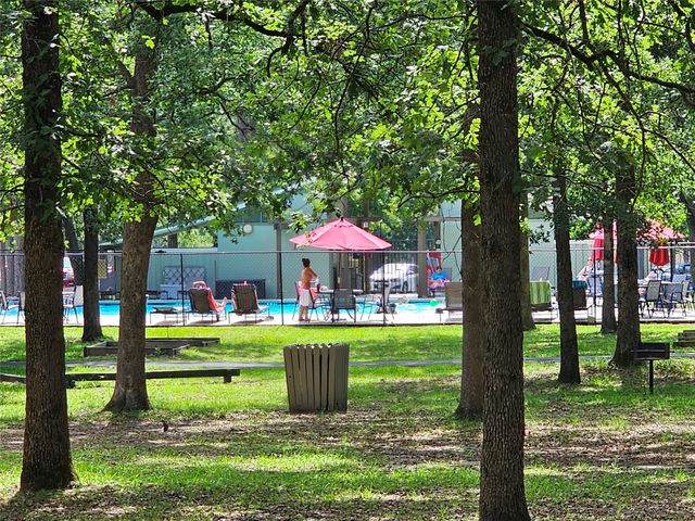 411 Green Meadow Trail, Holly Lake Ranch, TX 75765