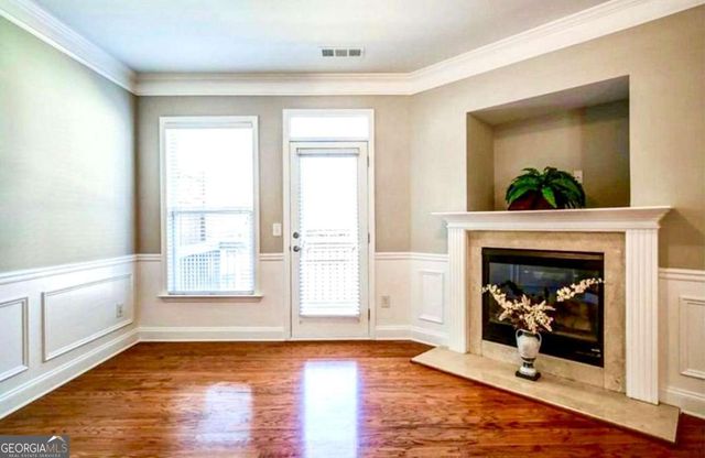 217 16th Street NW 6, Atlanta, GA 30363