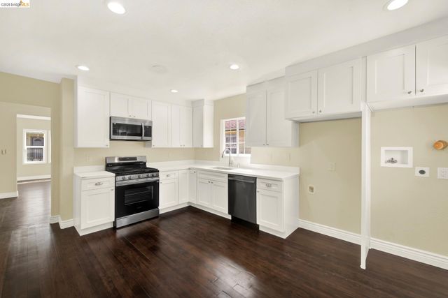 7317 Lockwood St, Oakland, CA 94621