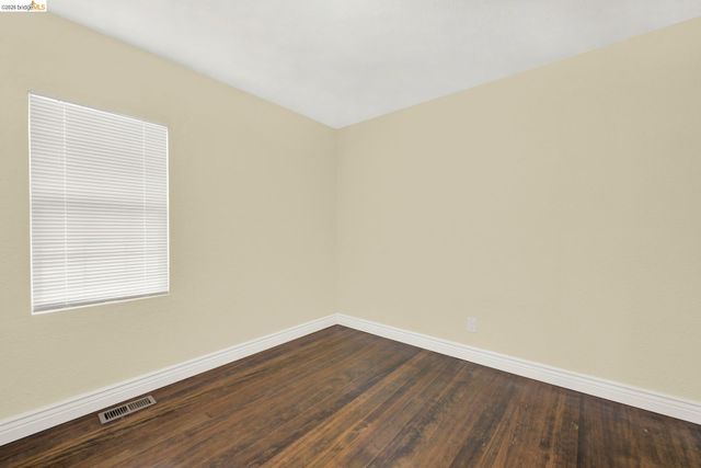 7317 Lockwood St, Oakland, CA 94621