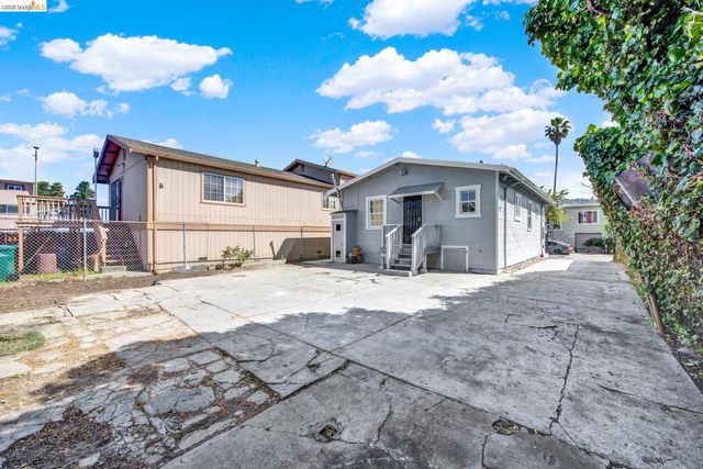 7317 Lockwood St, Oakland, CA 94621