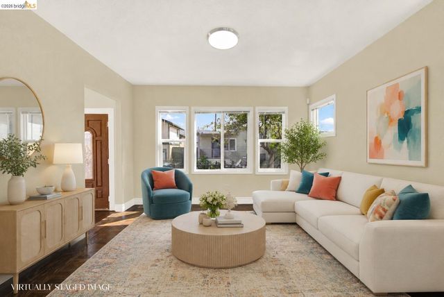 7317 Lockwood St, Oakland, CA 94621