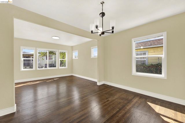 7317 Lockwood St, Oakland, CA 94621