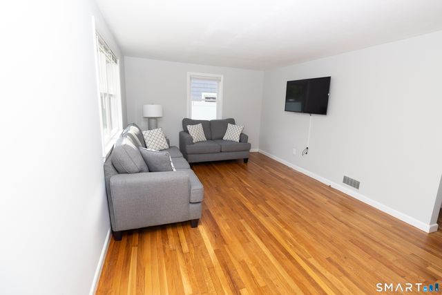 7 Peter Street, Norwalk, CT 06851