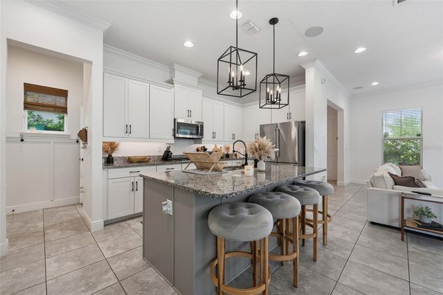 15419 UGLIS ALLEY, Winter Garden, FL 34787