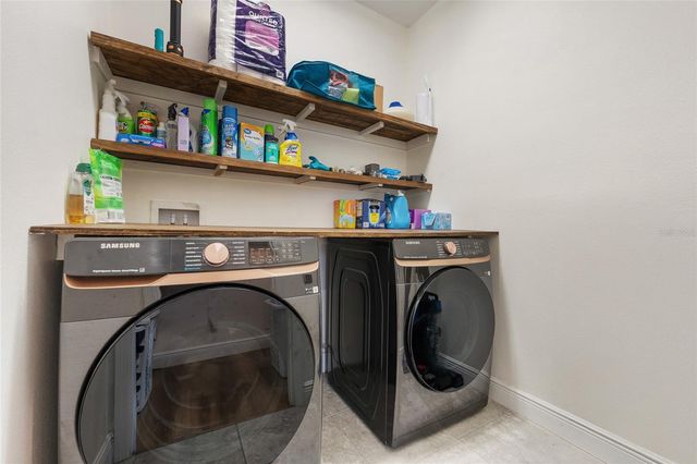 15419 UGLIS ALLEY, Winter Garden, FL 34787