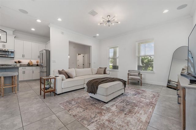 15419 UGLIS ALLEY, Winter Garden, FL 34787