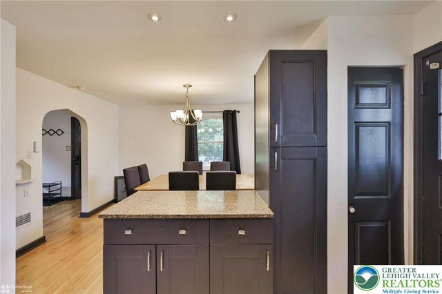 919 7th Avenue, Bethlehem City, PA 18018