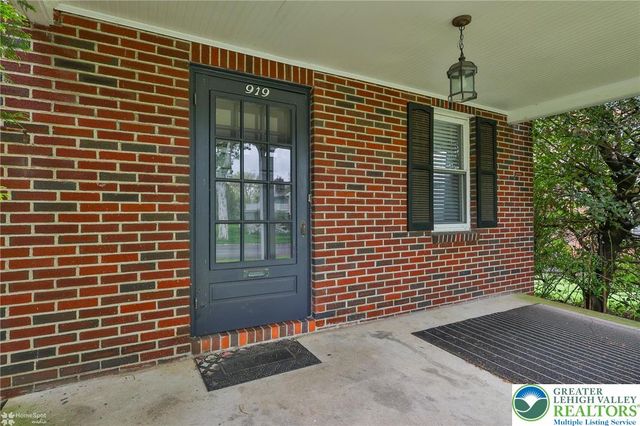 919 7th Avenue, Bethlehem City, PA 18018