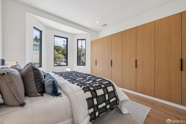 1390 Rhode Island Street, San Francisco, CA 94107