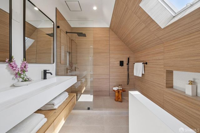 1390 Rhode Island Street, San Francisco, CA 94107