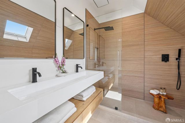 1390 Rhode Island Street, San Francisco, CA 94107