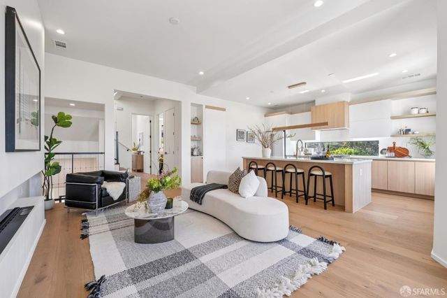 1390 Rhode Island Street, San Francisco, CA 94107