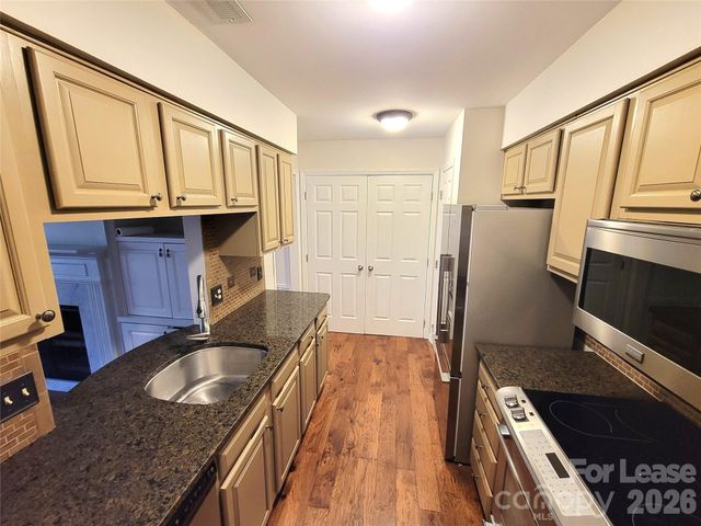 3623 Colony Crossing Drive, Charlotte, NC 28226