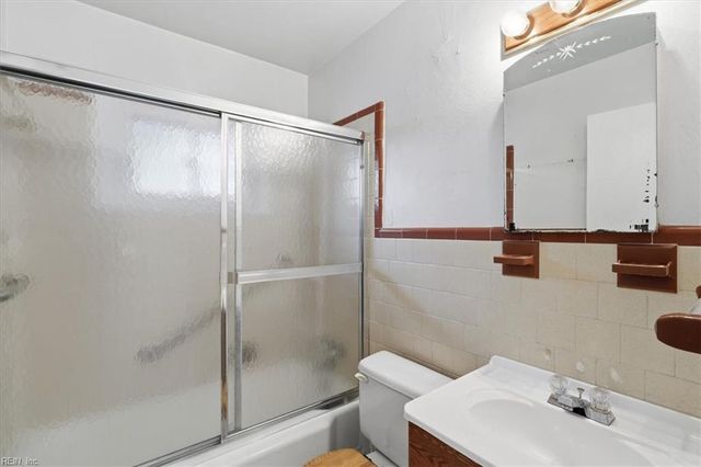 54 N Willard AVE, Hampton, VA 23663