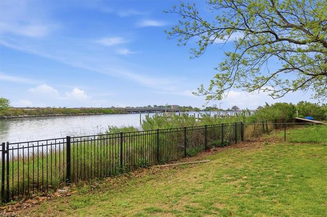 54 N Willard AVE, Hampton, VA 23663