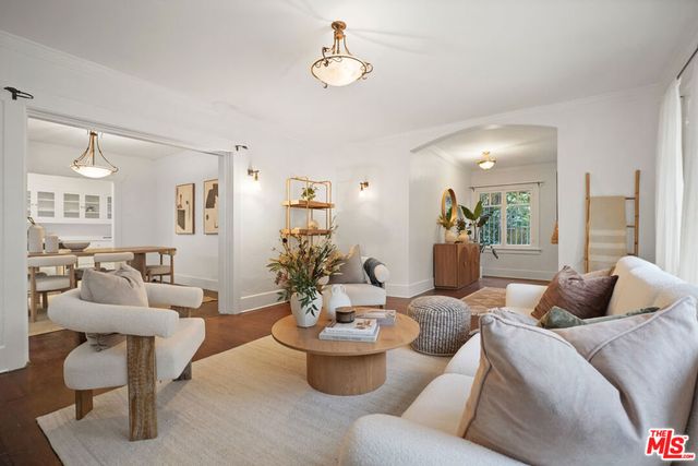 137 Douglas Street, Los Angeles, CA 90026