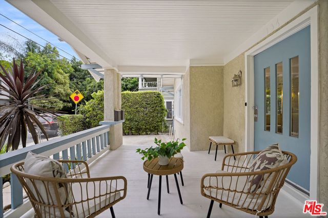 137 Douglas Street, Los Angeles, CA 90026