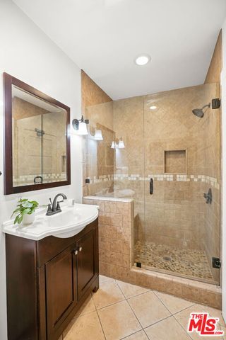 137 Douglas Street, Los Angeles, CA 90026