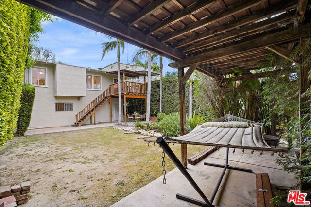 137 Douglas Street, Los Angeles, CA 90026