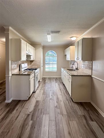 1814 Grove Court Drive, Missouri City, TX 77489
